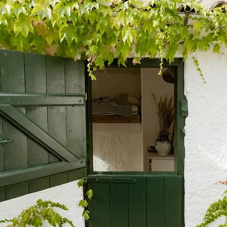 Historic And Outstanding Summer House In Dom wakacyjny Rørvig