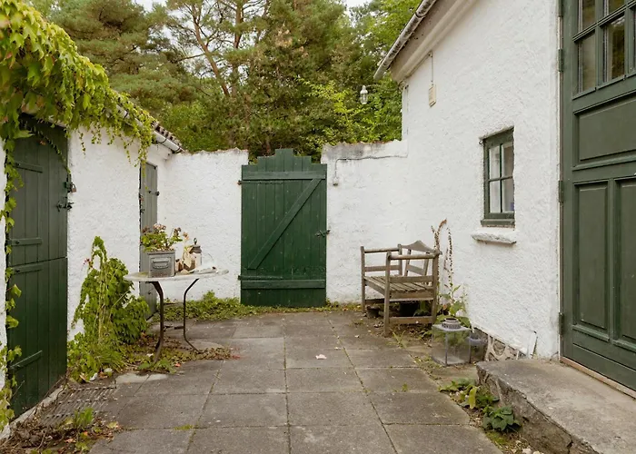 Dom wakacyjny Historic And Outstanding Summer House In